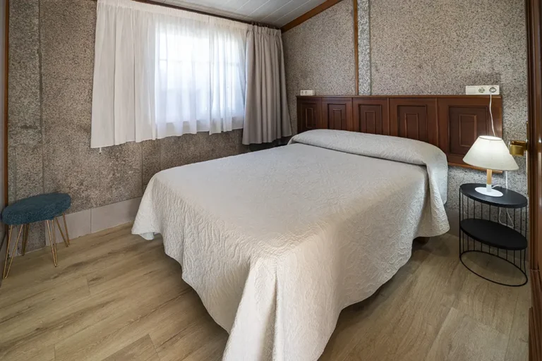 Dormitorio bungalow 4 plazas camas dobles
